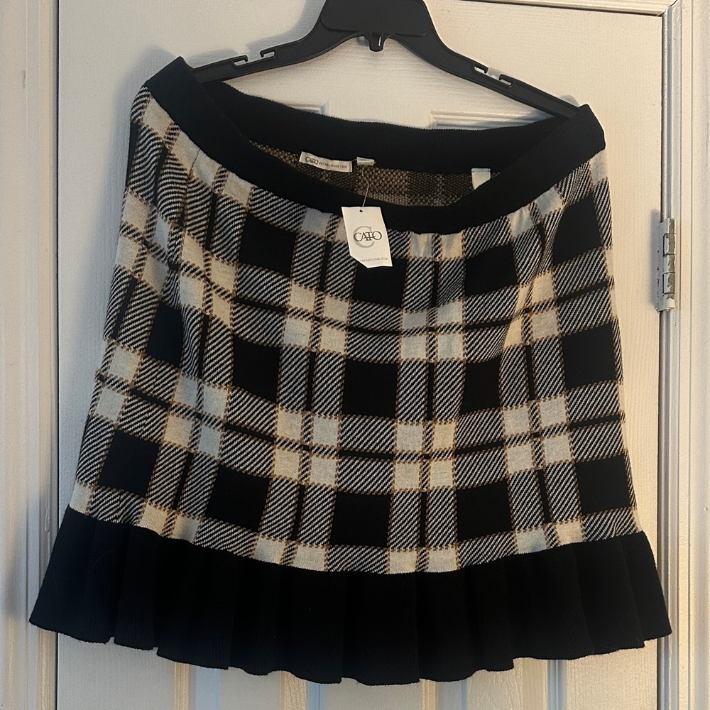 Cato Black & White Plaid Pleated-Hem Mini Skirt